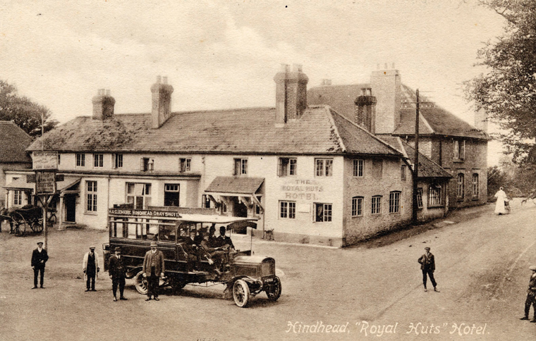 Ben Chandler’s Commer omnibus at Royal Huts Hotel