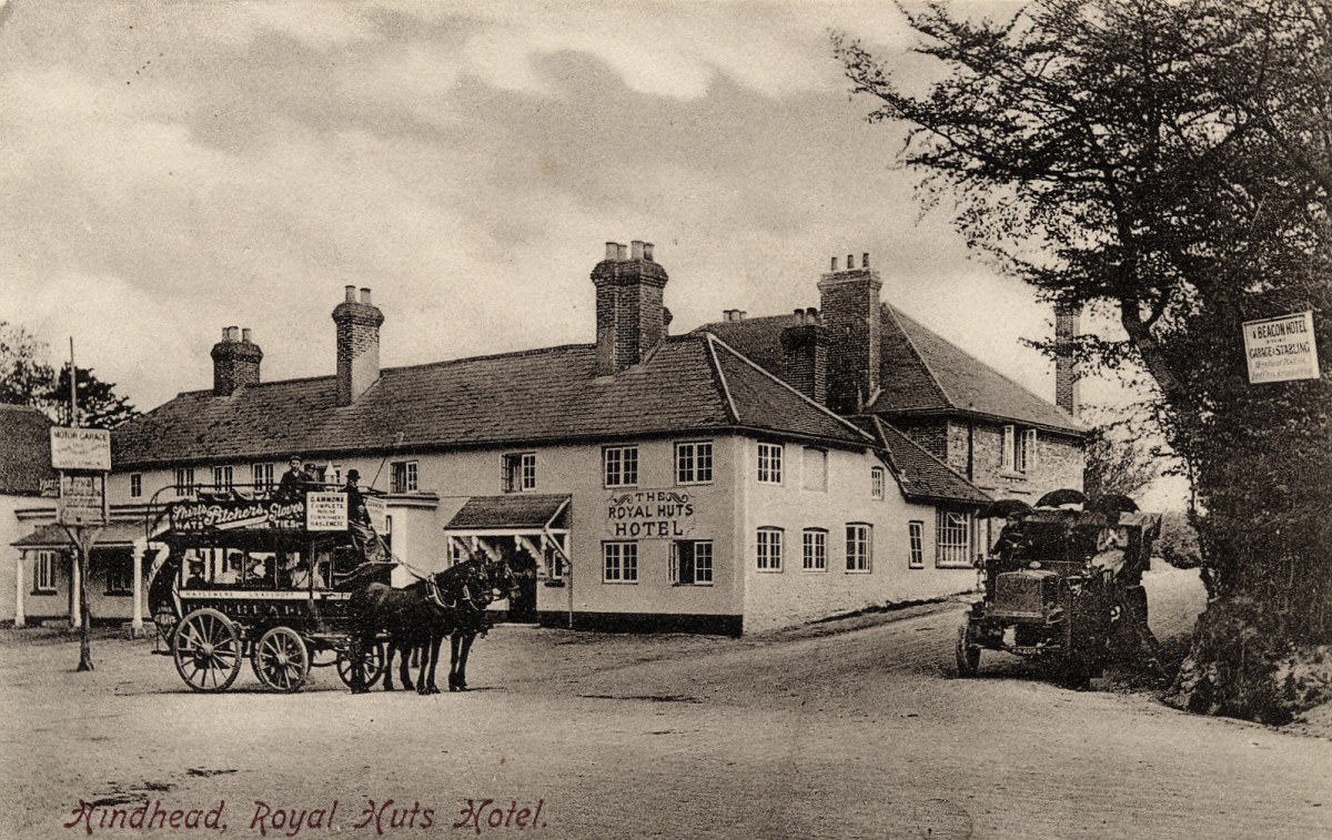 Horse bus service 1904